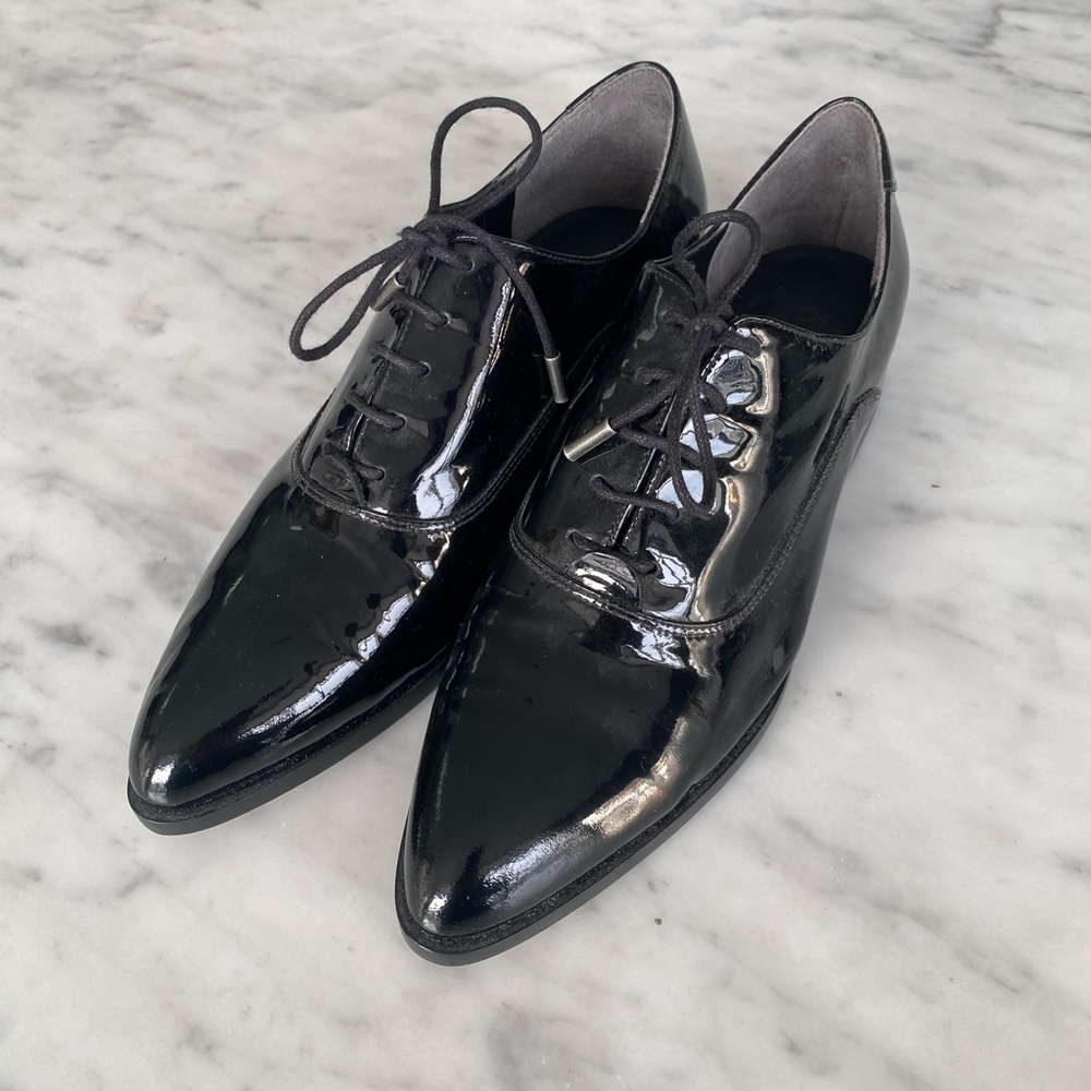 Sigerson Morrison Black Patent Leather Women’s Oxford